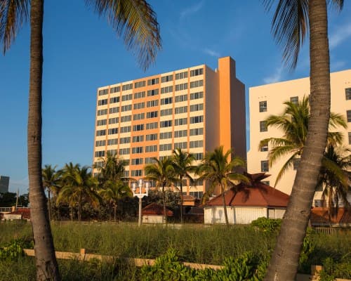 Hollywood Beach Tower - 6 Nights