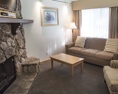 Snow Lake Lodge – photo 3