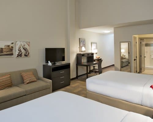 Staybridge Suites Baltimore Inner Harbor – photo 13